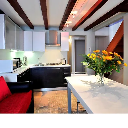 아파트 Castello Di Godego Sleeps 6 Air Con Wifi 베니스
