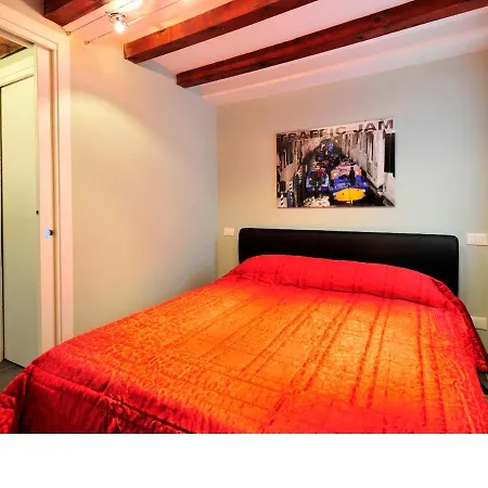 Castello Di Godego Sleeps 6 Air Con Wifi * 베니스