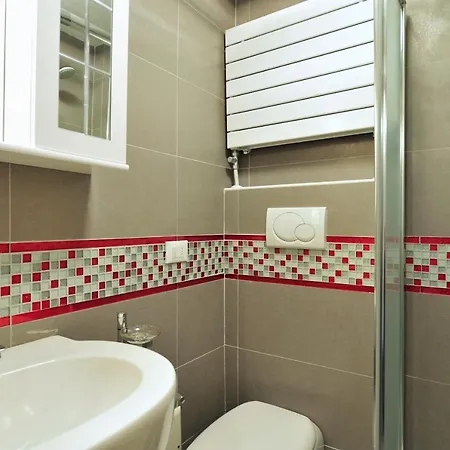 Castello Di Godego Sleeps 6 Air Con Wifi Apartament